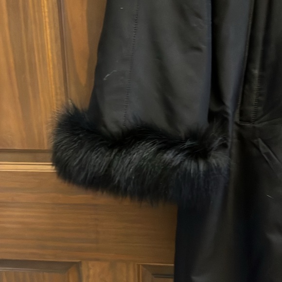 Women's size S/M Black Reversible 3/4 length Beaver coat with hood. Like new - Picture 2 of 8